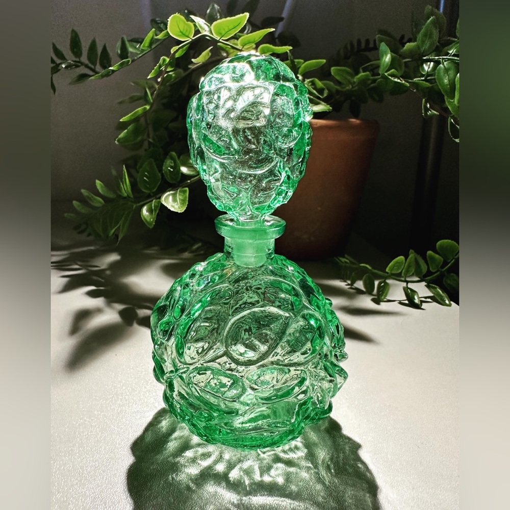 Vintage 1960s I. W. Rice & Co. Green Glass Rose Perfume Bottle w/ Stopper